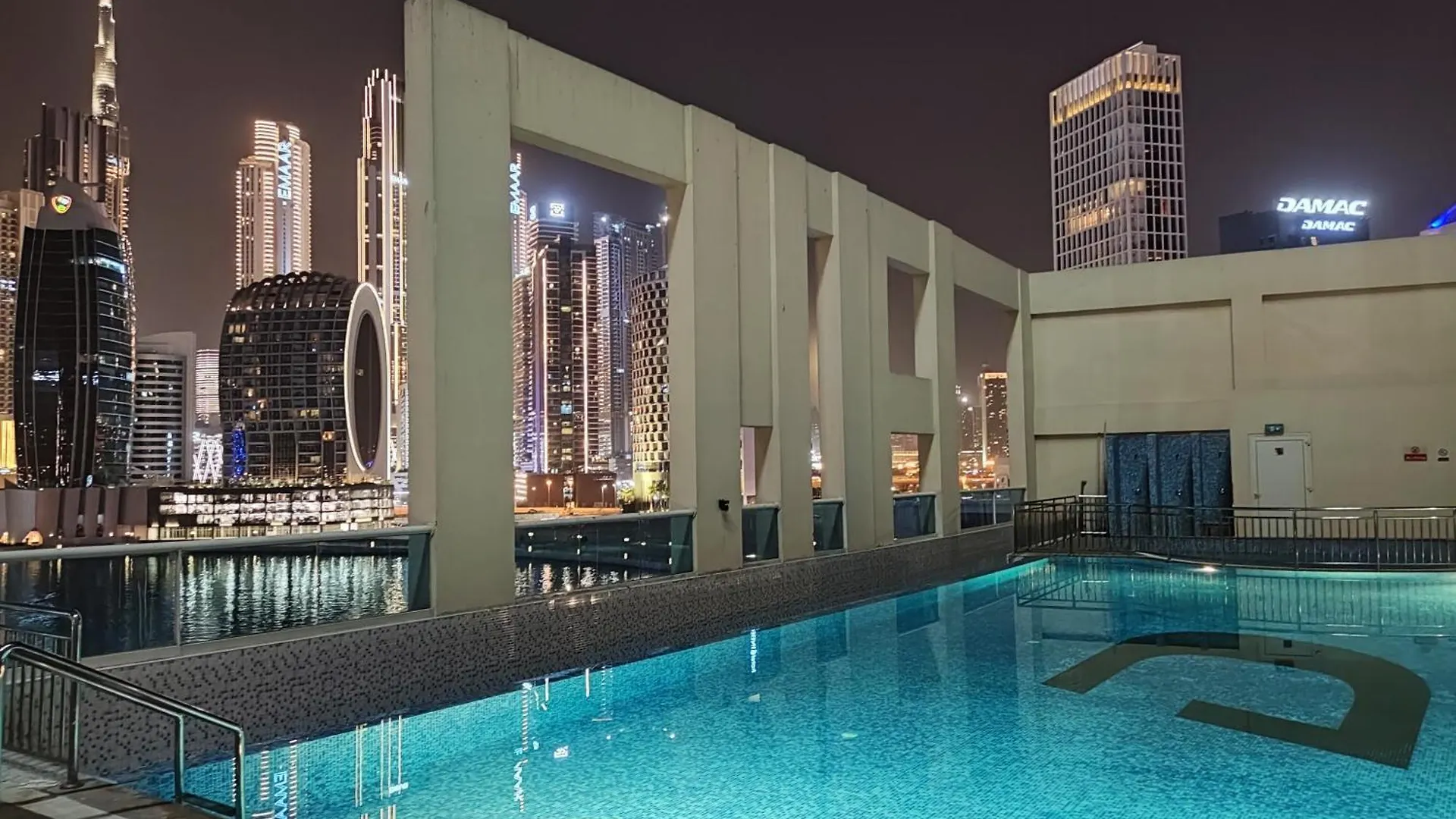 April Offer Huge 1Bkh 4People & High Floor Apartment Dubai 0*,